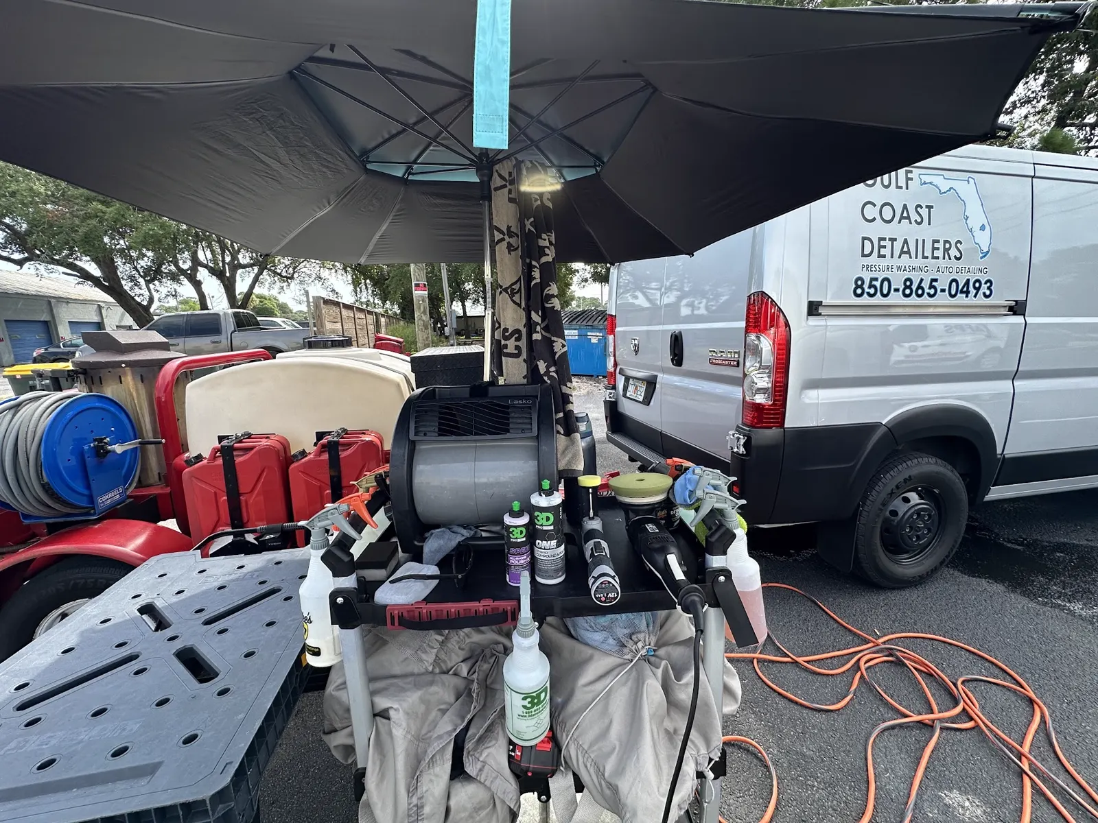 Mobile car wash in progress on a vehicle in Destin, FL